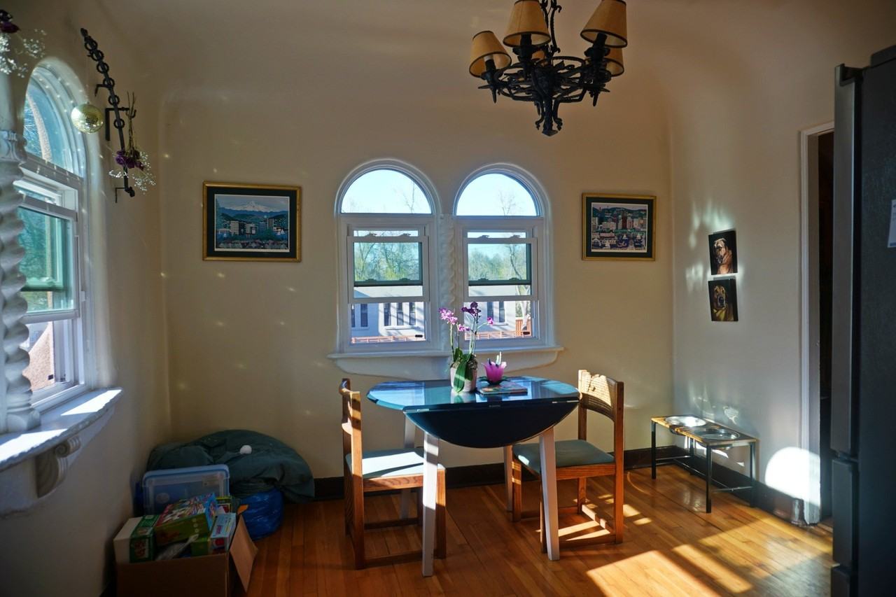 131 N Hancock Ave #131 - Photo 4 of 11