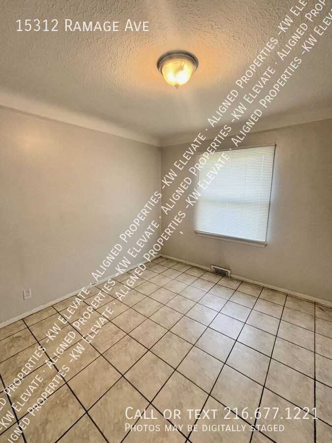 15312 Ramage Ave - Photo 6 of 23