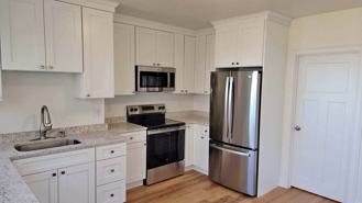 127 Bartlett St - Photo 1 of 1