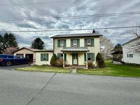 327 W Plum St - Photo 1 of 1