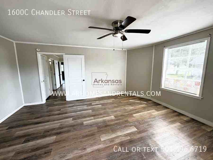 1600C Chandler St - Photo 7 of 9