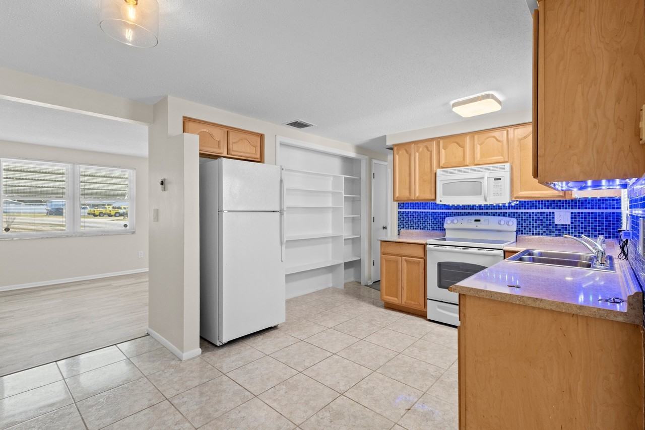 2509 Sweetwood Dr - Photo 6 of 19