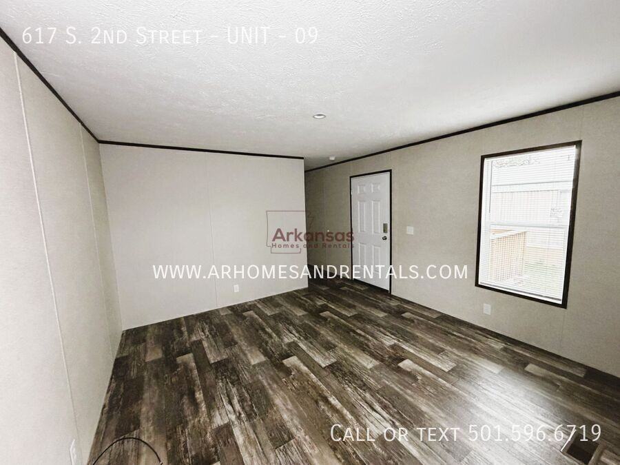 617 S 2nd St #09 - Photo 2 of 12