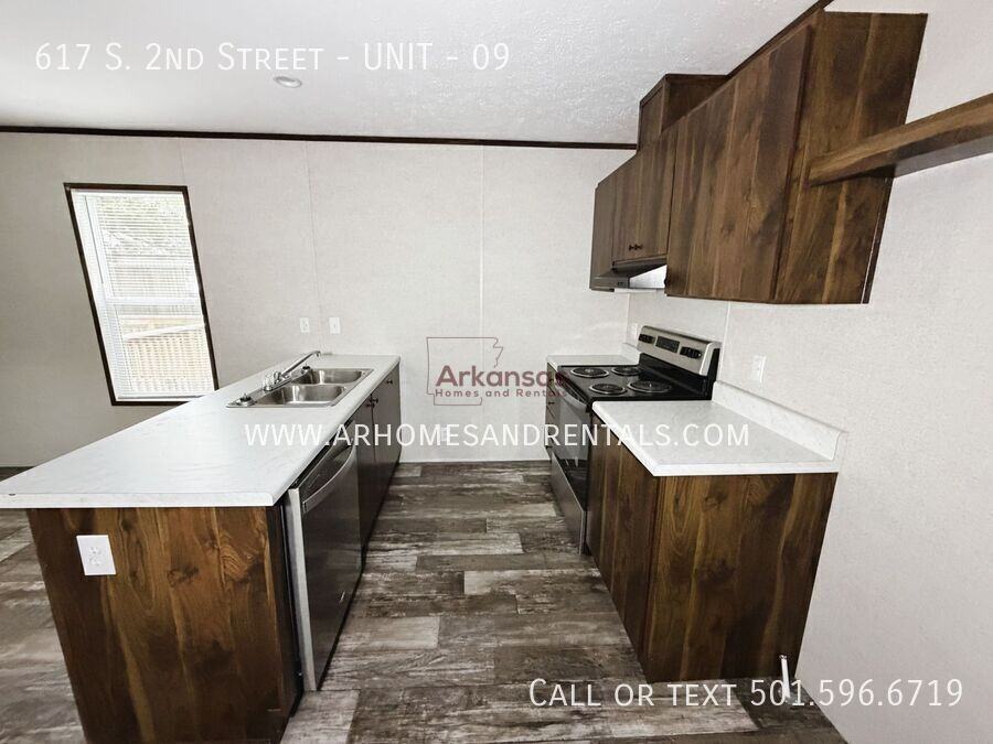 617 S 2nd St #09 - Photo 4 of 12