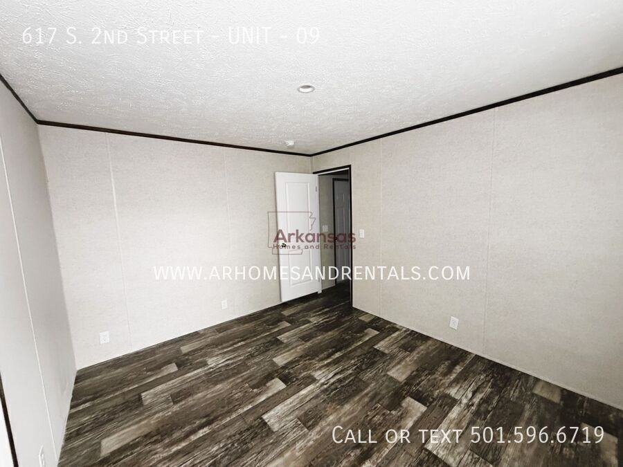 617 S 2nd St #09 - Photo 6 of 12