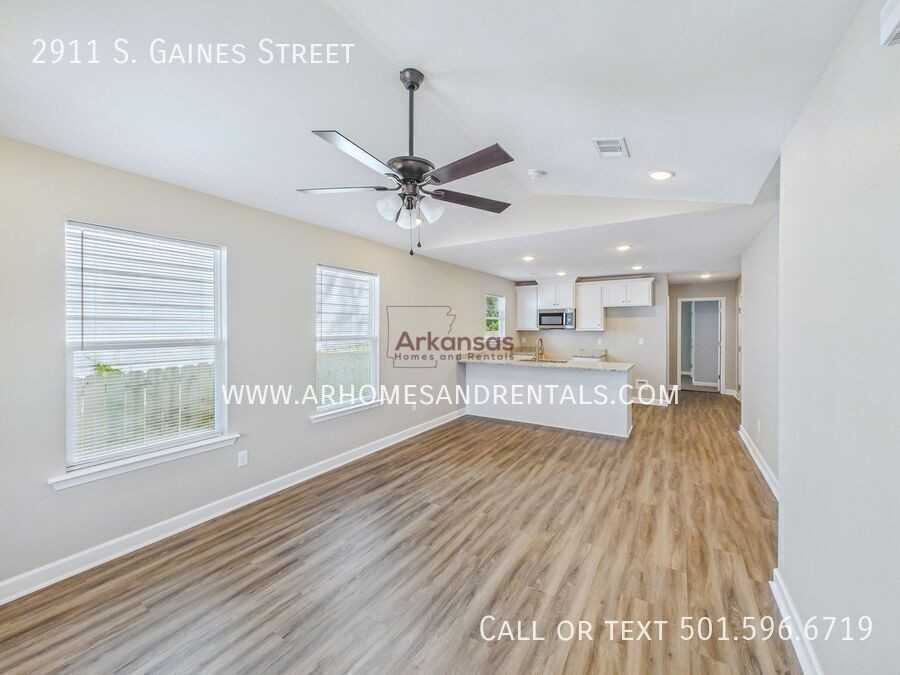 2911 S Gaines St - Photo 3 of 17