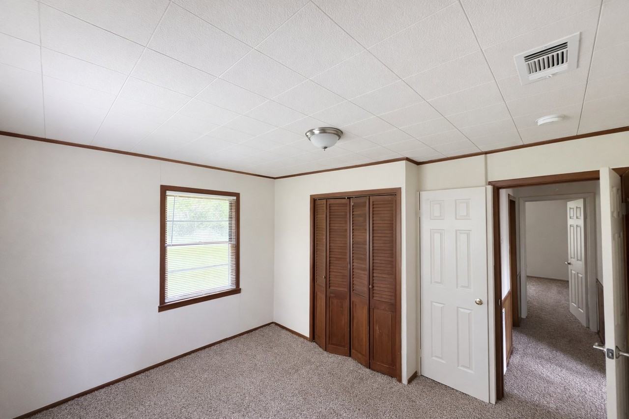 413 Bolliger Blvd - Photo 6 of 7