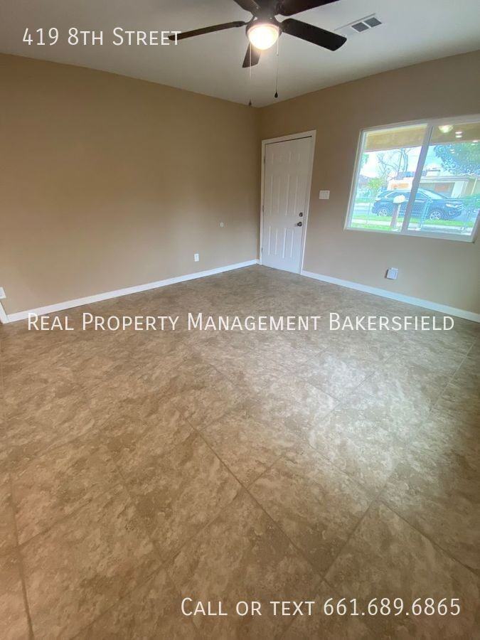 419 8th St - Photo 4 of 17