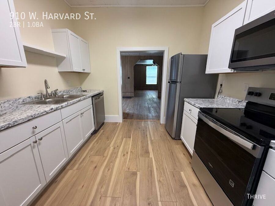 910 W Harvard St - Photo 3 of 10