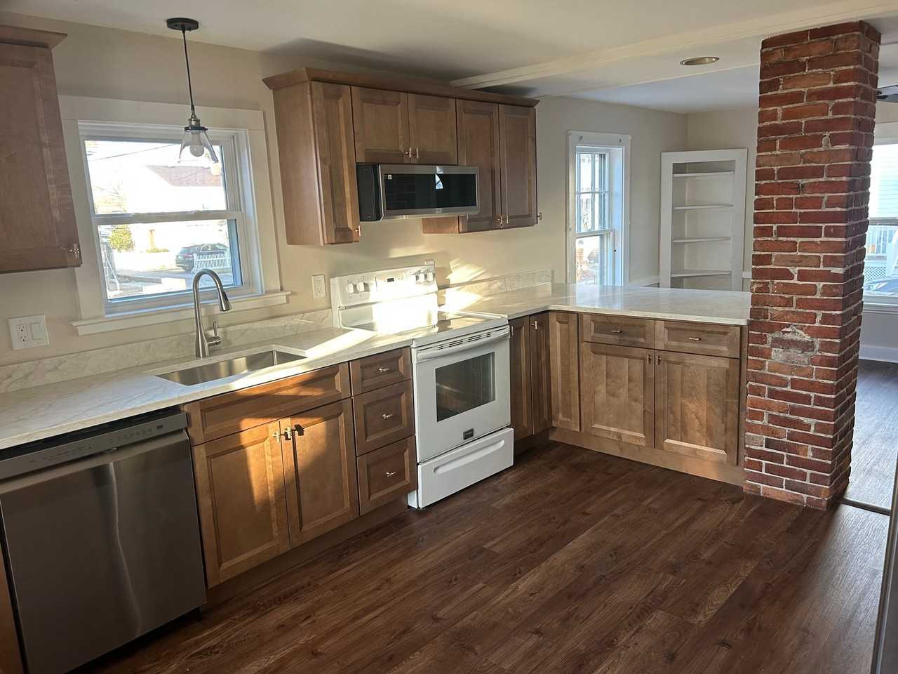 68 Perkins St - Photo 2 of 16