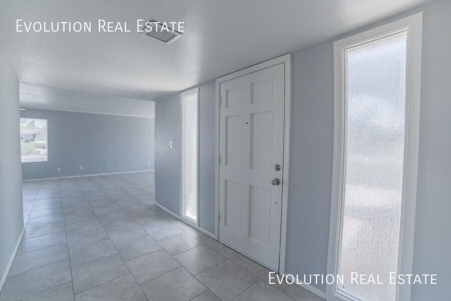 2110 2110 S. Shannon Dr. - Photo 5 of 30