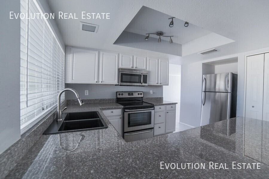 2110 2110 S. Shannon Dr. - Photo 7 of 30