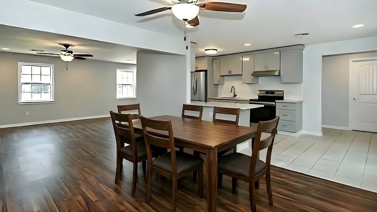 3834 Cambridge St - Photo 4 of 9