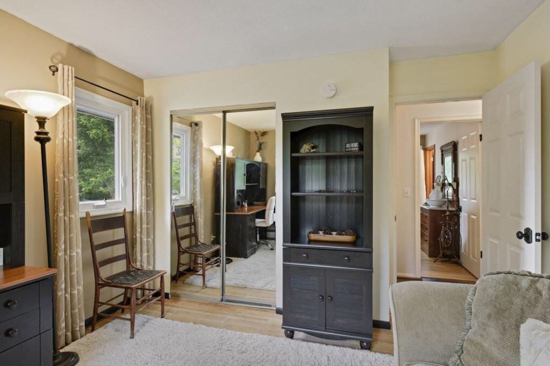 8017 33rd Pl N - Photo 5 of 7