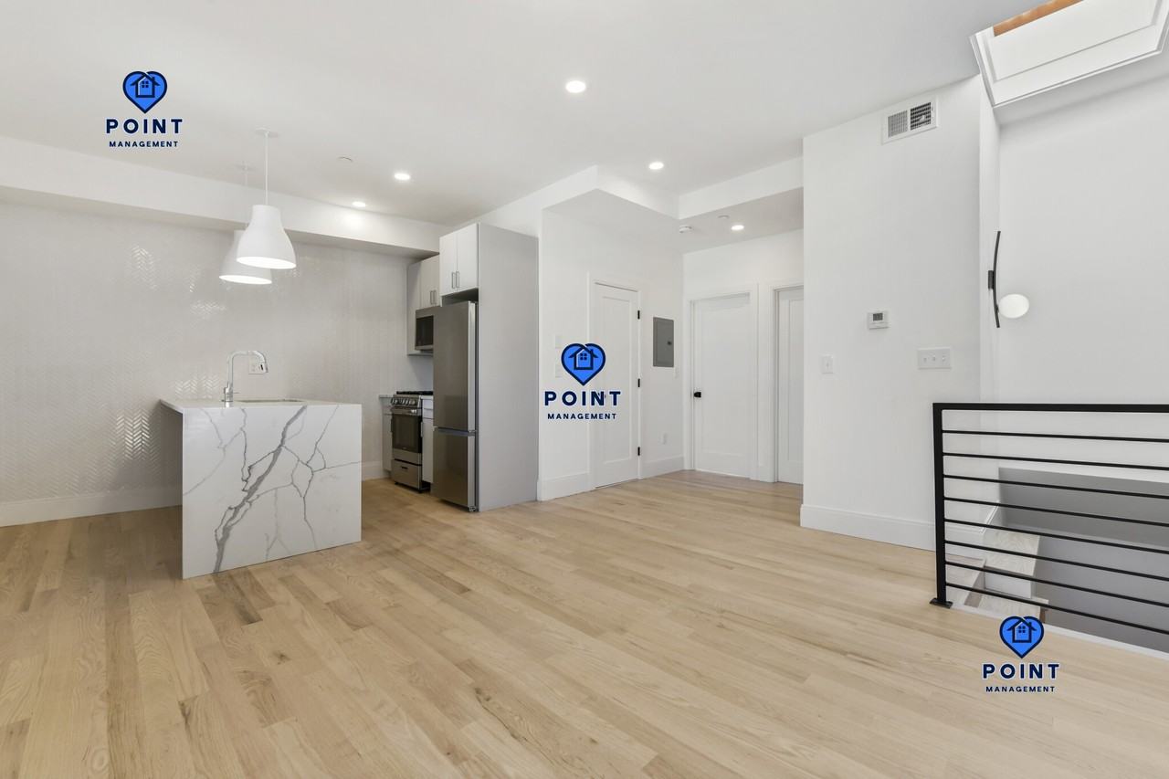 86 Chelsea - Photo 2 of 24