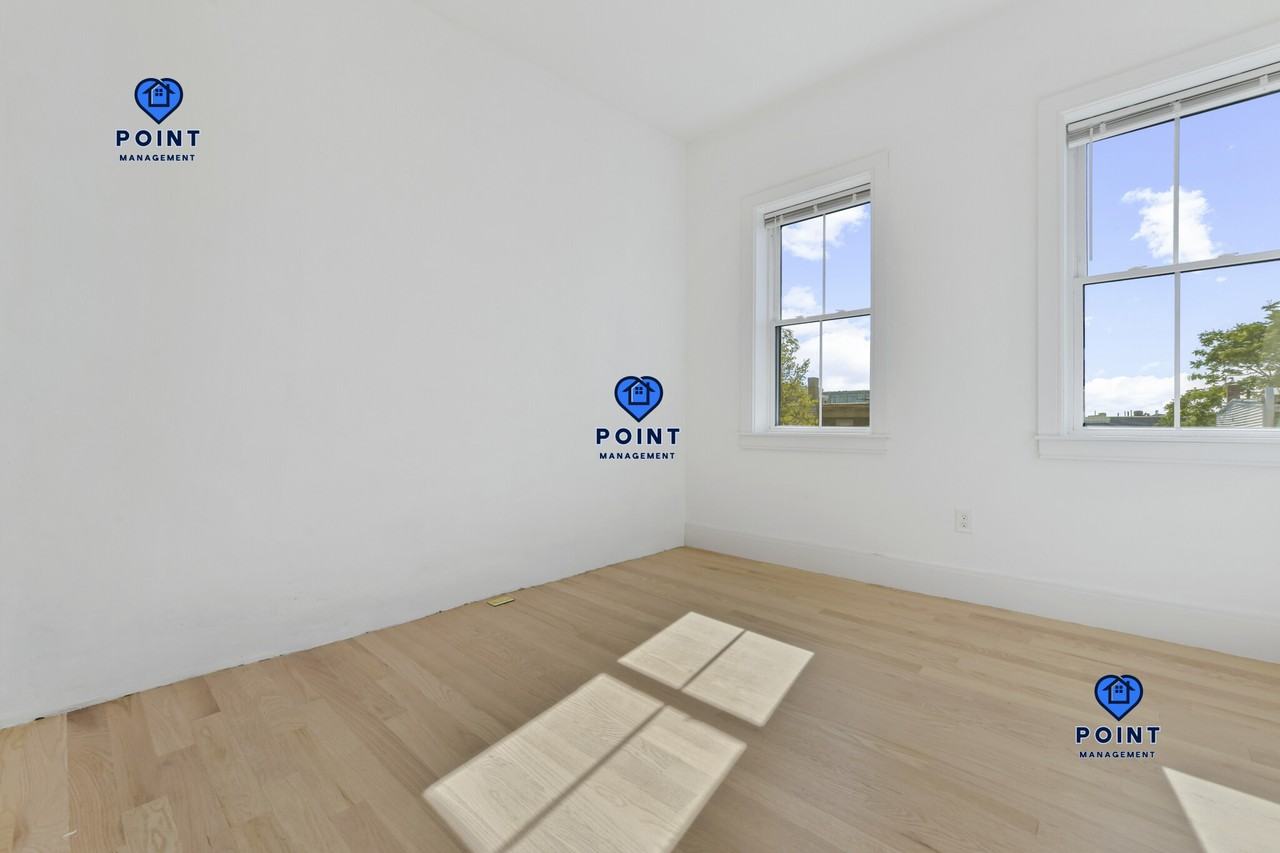 86 Chelsea - Photo 7 of 24