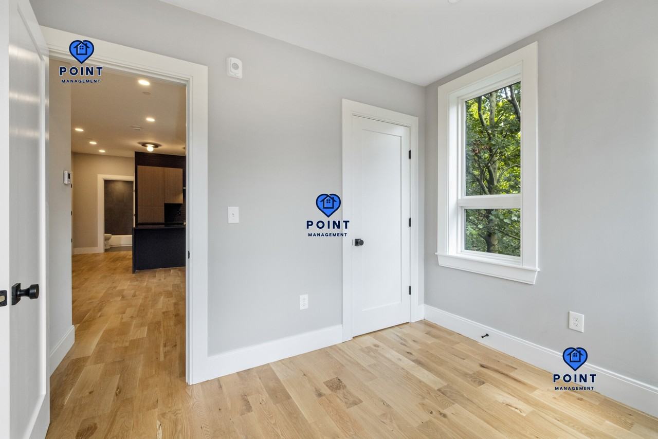 66 Lubec - Photo 4 of 23