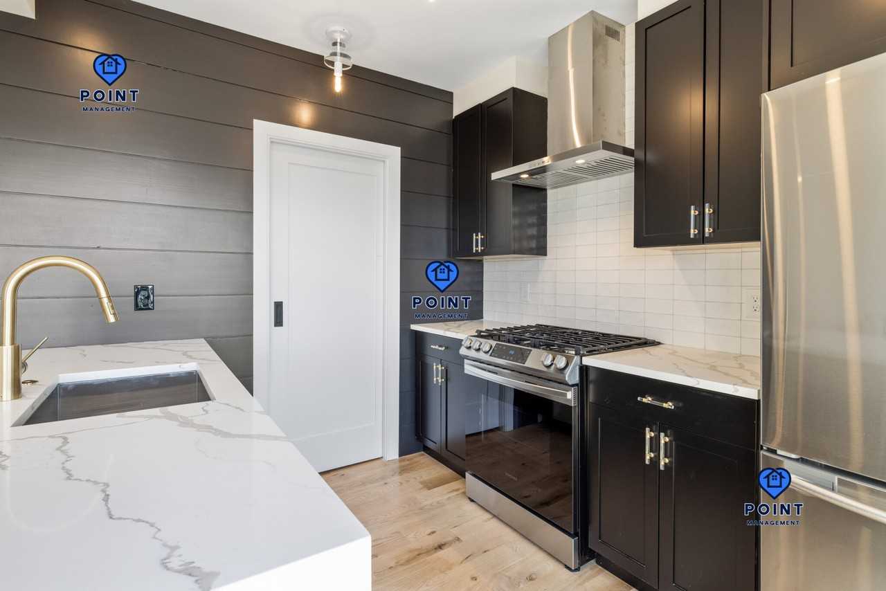 275 Webster - Photo 5 of 16