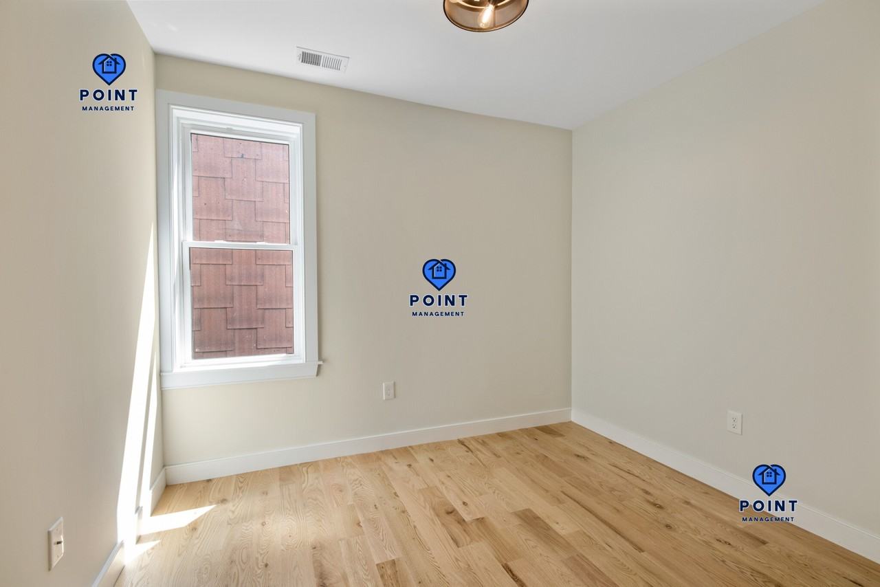 275 Webster - Photo 7 of 16