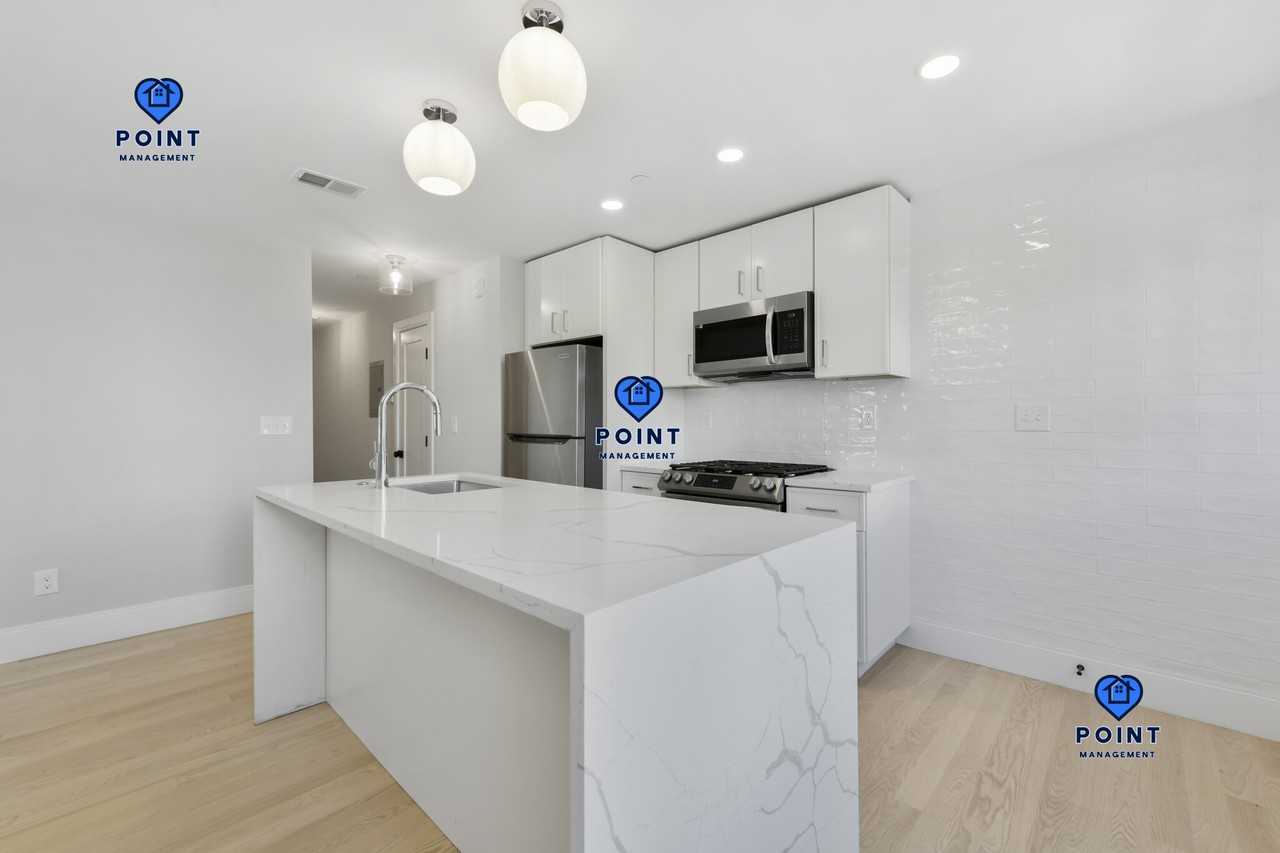 226-228 Princeton St. - Photo 2 of 13