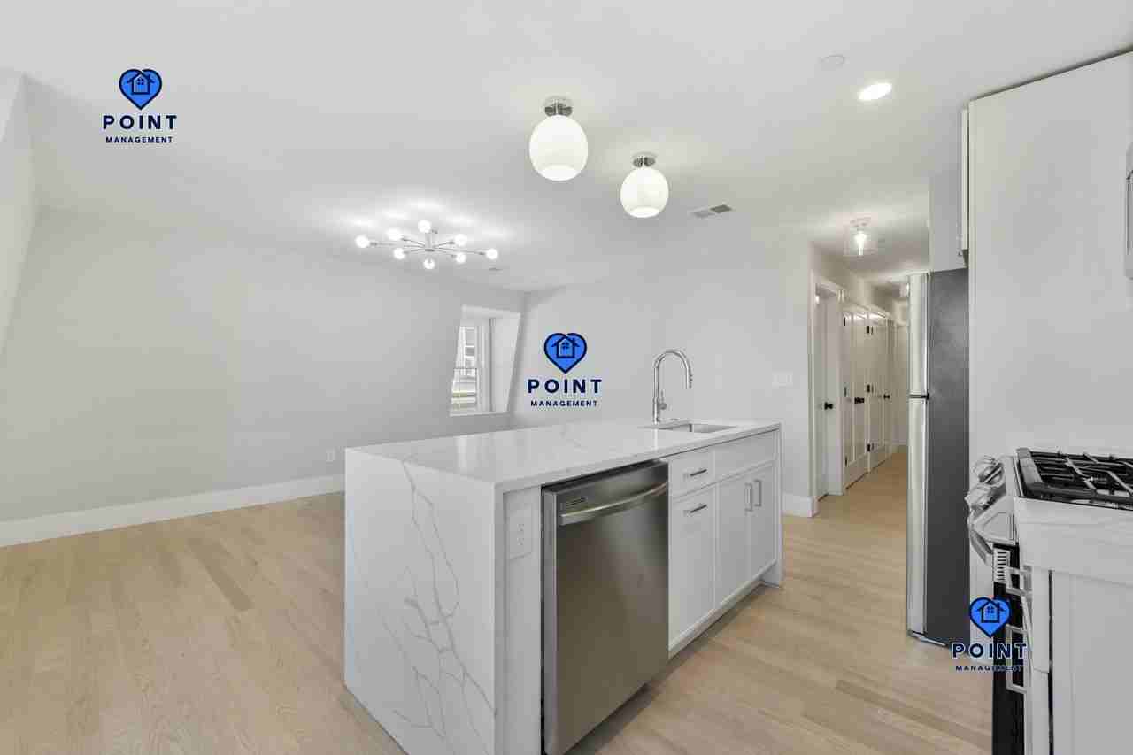 226-228 Princeton St. - Photo 4 of 13