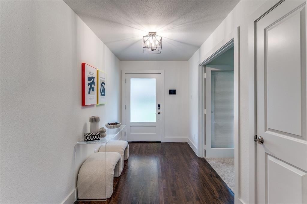 6811 Huff Trl - Photo 3 of 20