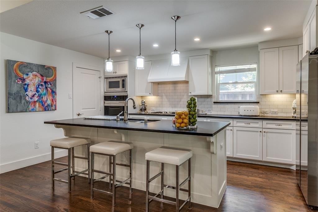 6811 Huff Trl - Photo 5 of 20