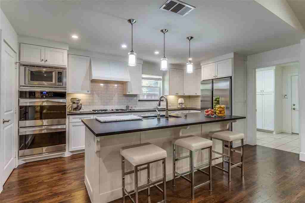 6811 Huff Trl - Photo 7 of 20