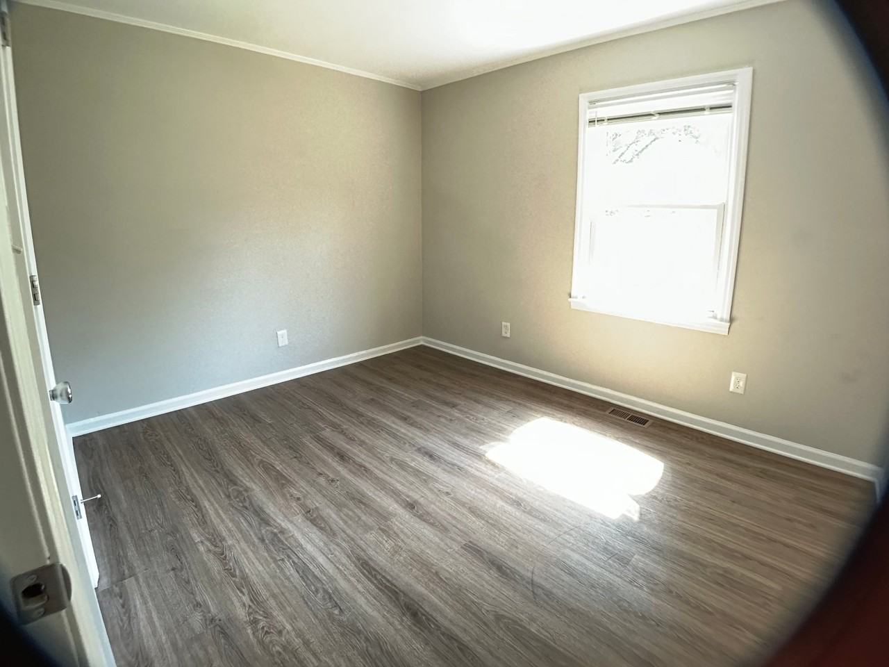 1806 Alpine Dr - Photo 5 of 12