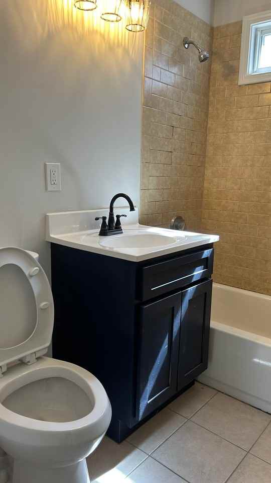 67 Stanley St #1 - Photo 4 of 12