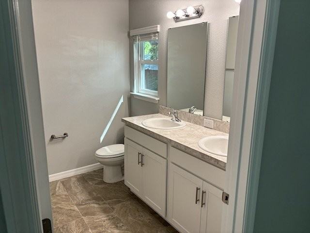 611 Kingston Ave - Photo 3 of 6