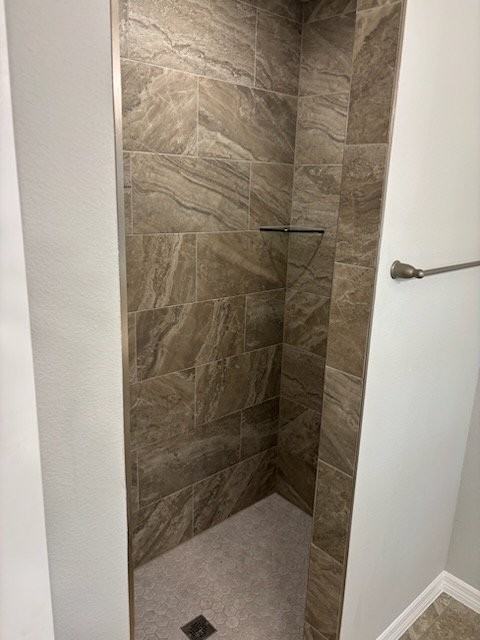 611 Kingston Ave - Photo 4 of 6