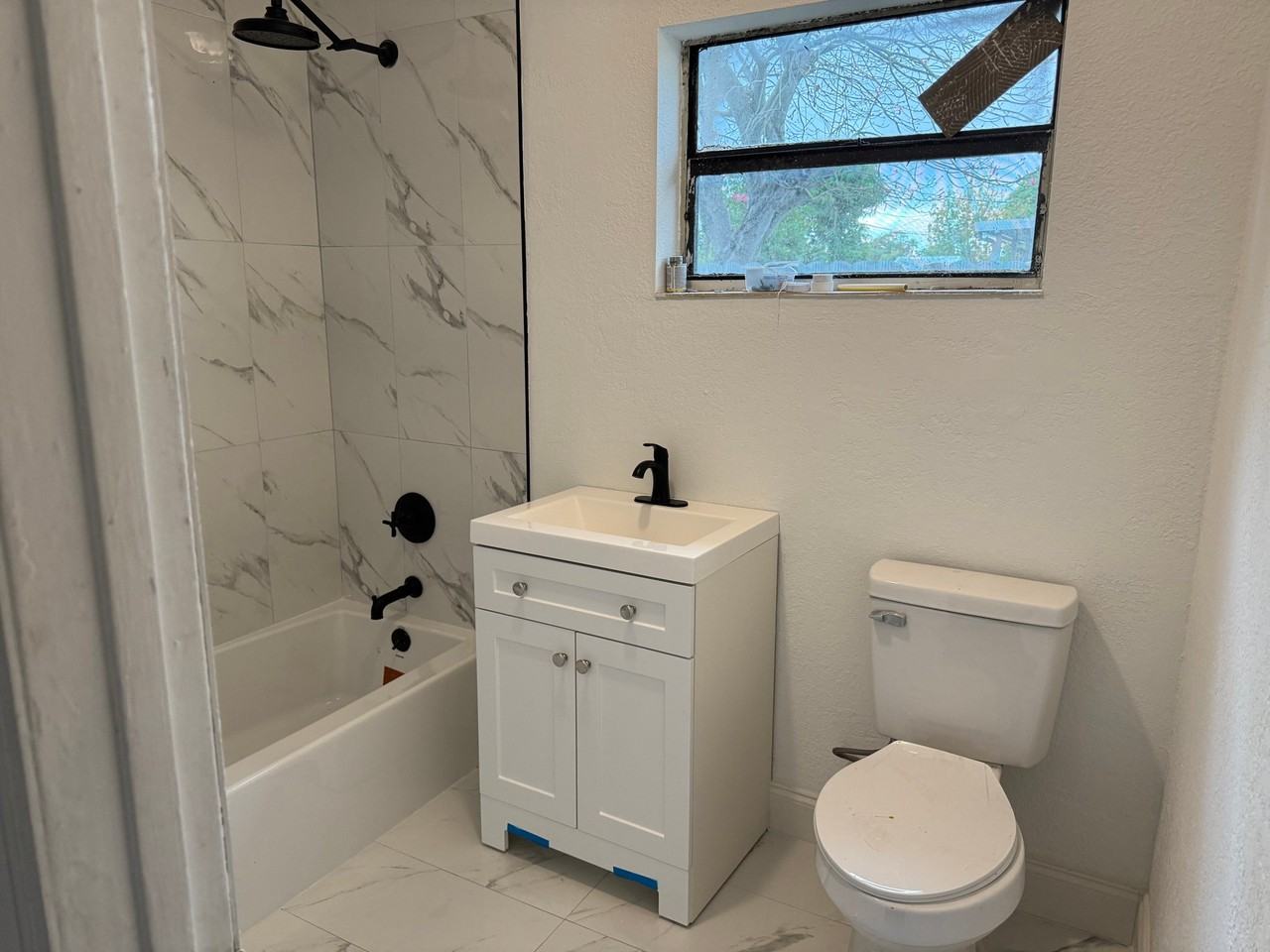 2960 Nw 187th St - Photo 2 of 11