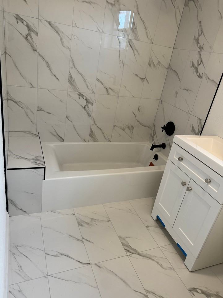 2960 Nw 187th St - Photo 4 of 11