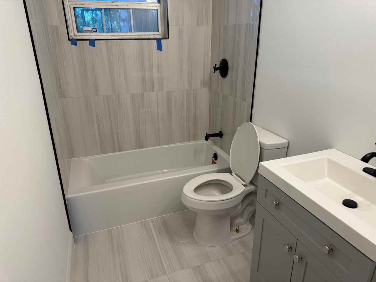 2960 Nw 187th St - Photo 6 of 11