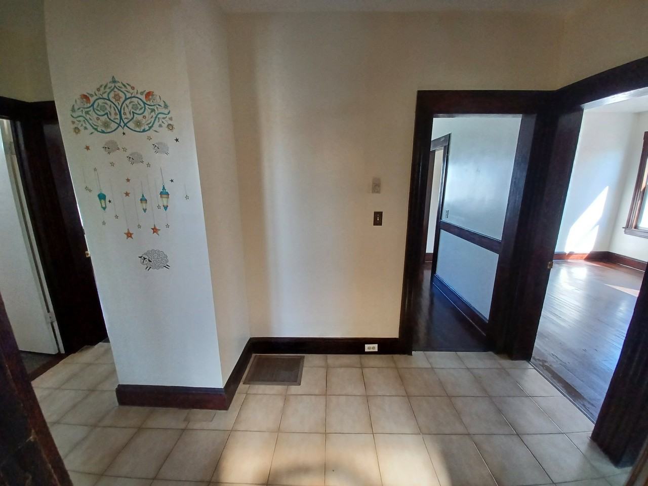 306 Madison Ave - Photo 7 of 20