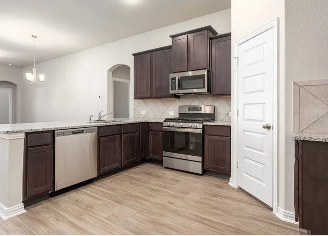 9314 Clarke Cv - Photo 6 of 9