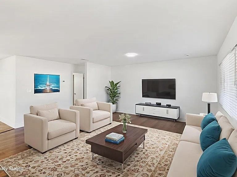 124 Fargo Way - Photo 3 of 19