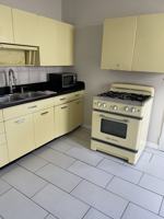 featured image of 417 W 3rd St