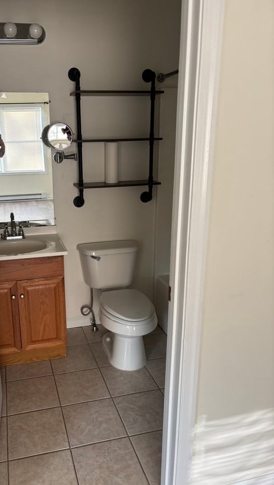 404 N Enola Dr Apt C - Photo 5 of 5