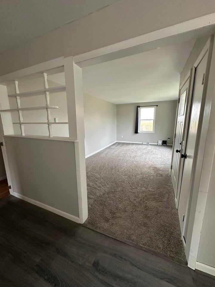 8759 Stanton St - Photo 3 of 3