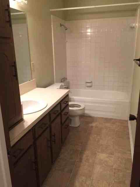 3929 Eastwood Pl #3929-1 - Photo 5 of 7