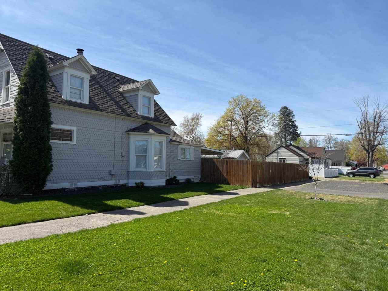 801 Guernsey St - Photo 2 of 16