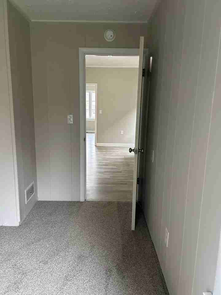 112 W 3rd St N #1 - Photo 5 of 21