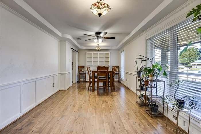 309 Stiles Dr - Photo 3 of 20