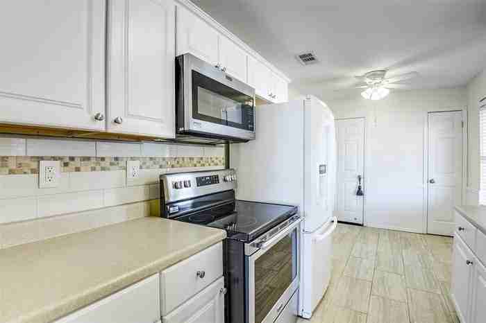 309 Stiles Dr - Photo 6 of 20