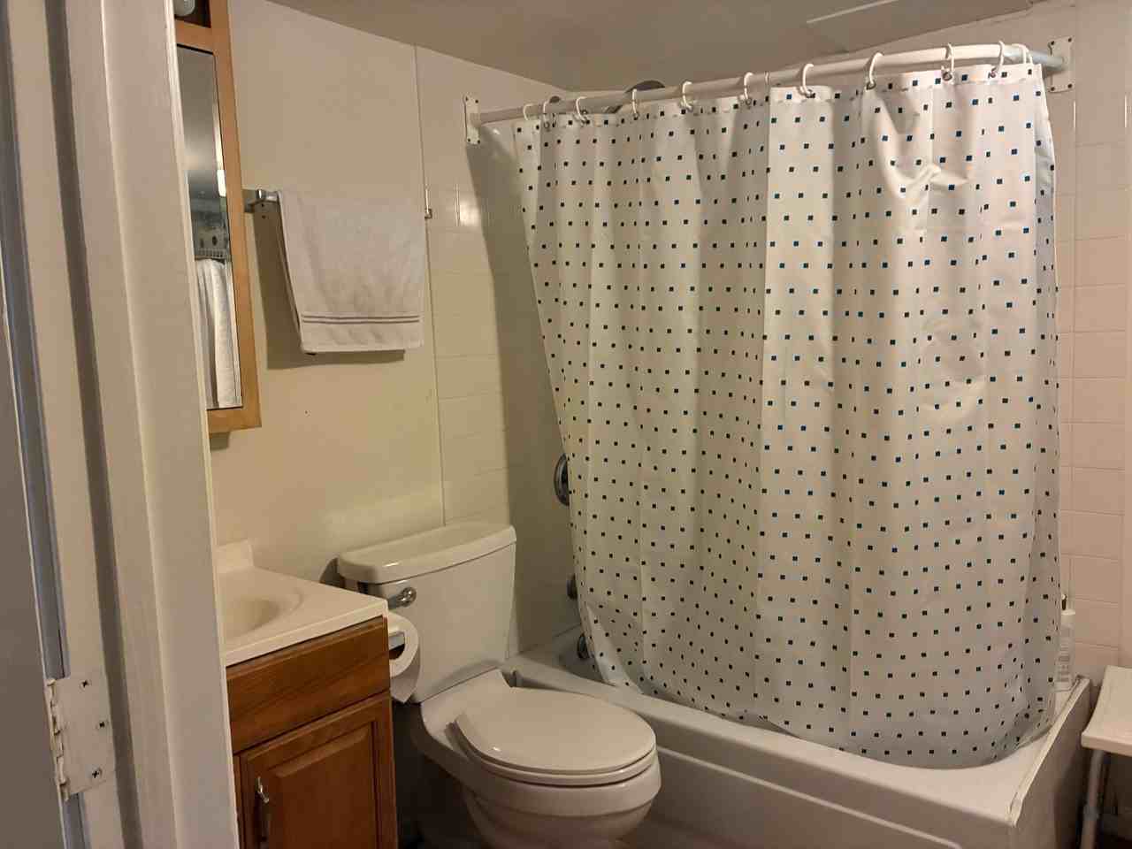 2405 N Quintana St #LL - Photo 2 of 4