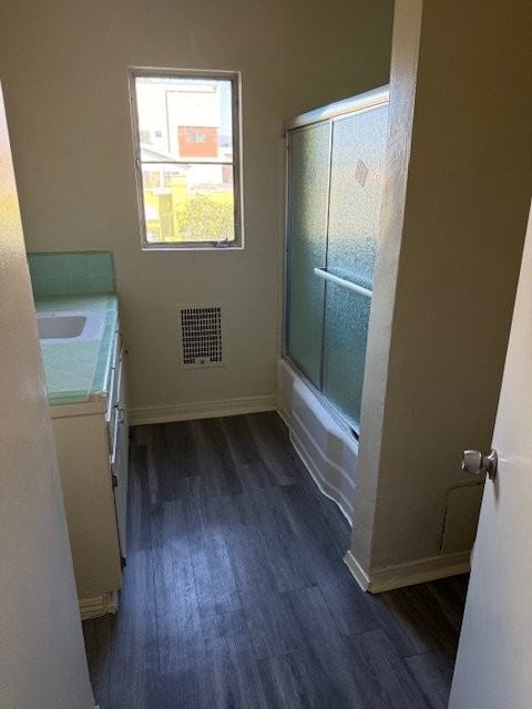 602 N Manhattan Pl #2 - Photo 5 of 6