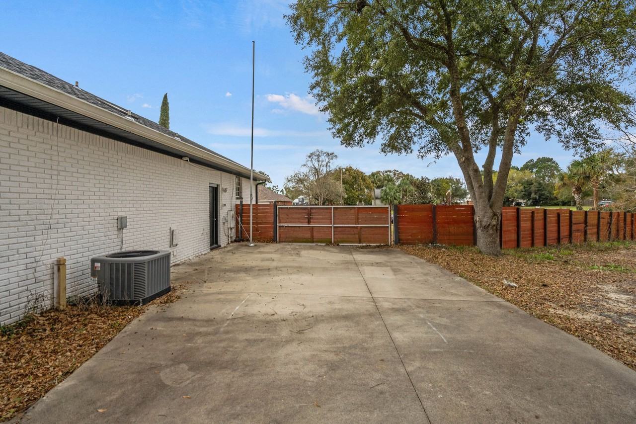 2187 Calle De Castelar - Photo 4 of 20