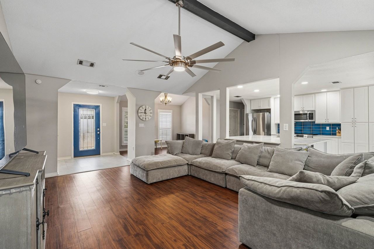 2187 Calle De Castelar - Photo 7 of 20